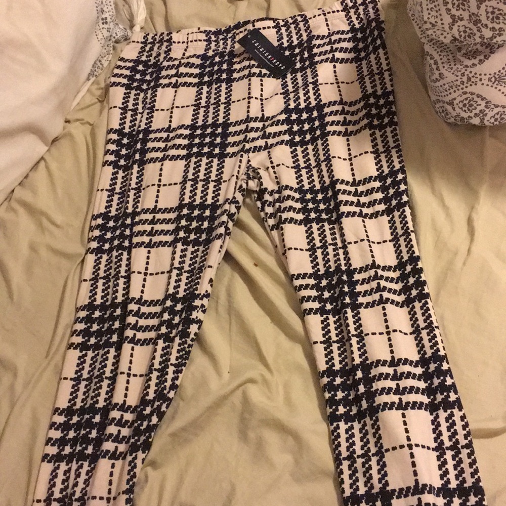 High waisted plaid leggings